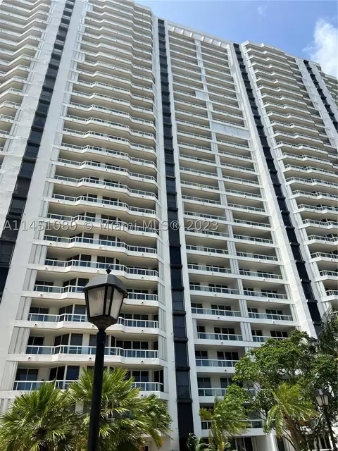 21205 Yacht Club Dr #2708, Aventura, FL 33180