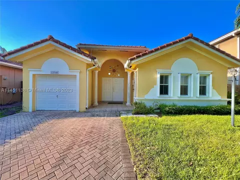 13540 SW 136th Ter, Miami, FL 33186