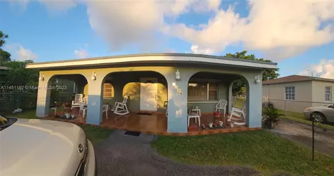 1820 NW 36th Ave, Miami, FL 33125