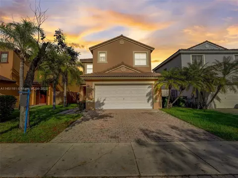 2063 SE 15th St, Homestead, FL 33035