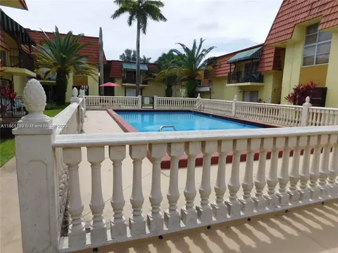 8007 W 6th Ave #J, Hialeah, FL 33014