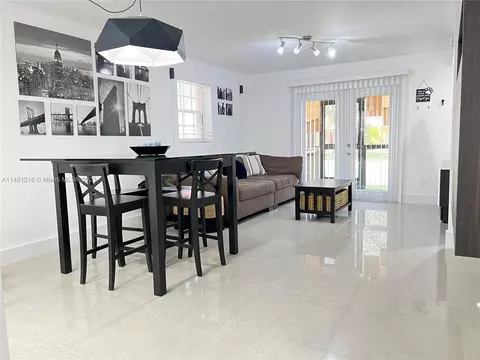10903 N Kendall Dr #116, Miami, FL 33176