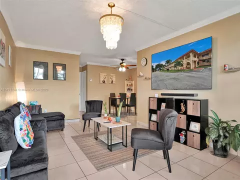160 NE 203rd Ter #10, Miami Gardens, FL 33179