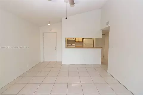 5612 Rock Island Rd #167, Tamarac, FL 33319