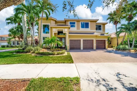 4286 Diamond Ter, Weston, FL 33331