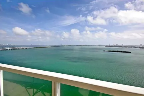 665 NE 25th St #2402, Miami, FL 33137