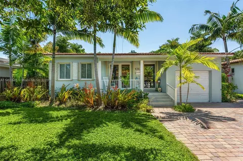 1334 Daytonia Rd, Miami Beach, FL 33141