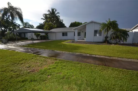 14831 SW 71st St, Miami, FL 33193