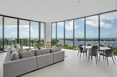 2811 S Bayshore Dr #7A, Miami, FL 33133