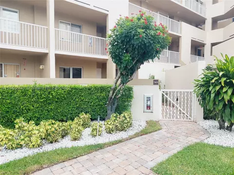 7809 Granville Dr #105, Tamarac, FL 33321
