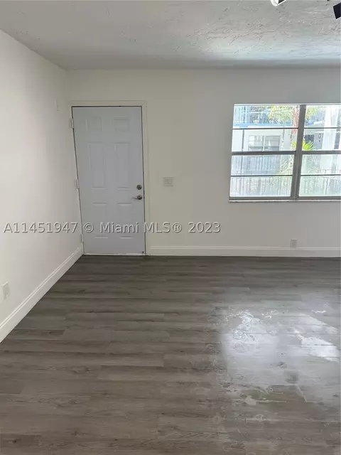 1230 NE 139th St #303, North Miami, FL 33161