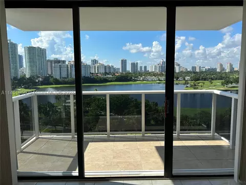 3675 N Country Club Dr #1104, Aventura, FL 33180