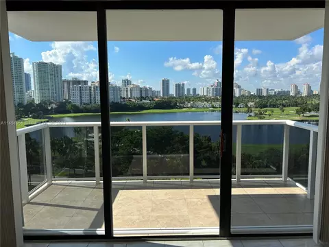 3675 N Country Club Dr #1104, Aventura, FL 33180