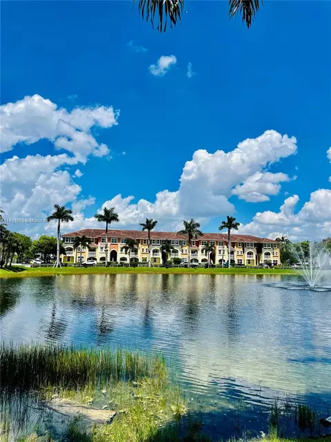 10800 NW 88th Ter #216, Doral, FL 33178