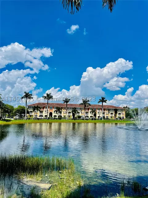 10800 NW 88th Ter #216, Doral, FL 33178