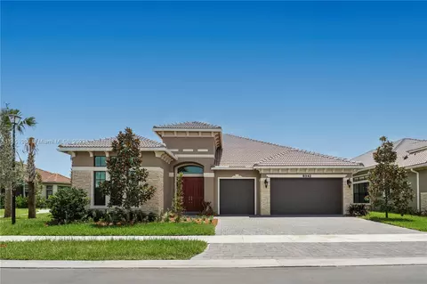 8942 W Bastille Cir W, Parkland, FL 33076
