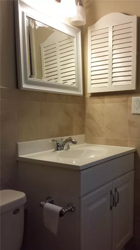 17611 NW 66th Ct, Hialeah, FL 33015