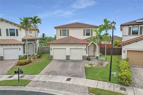 22784 SW 93rd Ct, Cutler Bay, FL 33190