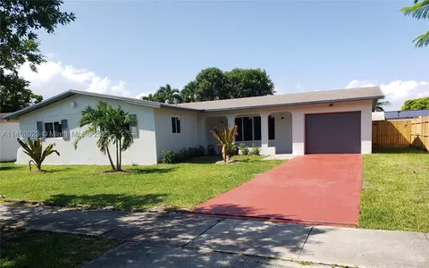 11941 SW 200th St, Miami, FL 33177