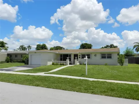 1811 NW 88th Way, Pembroke Pines, FL 33024