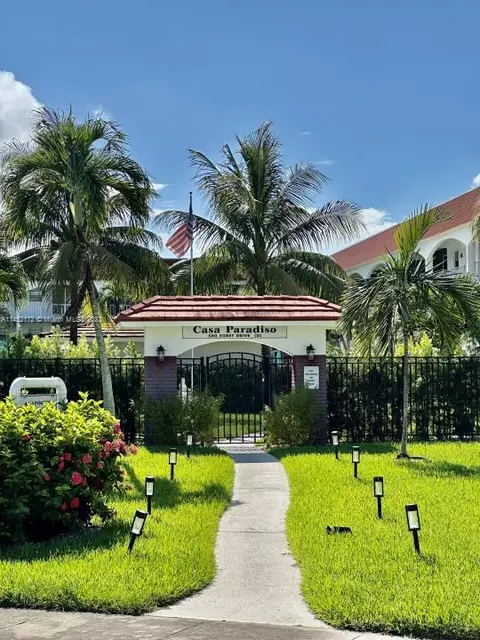580 Egret Dr #116, Hallandale Beach, FL 33009