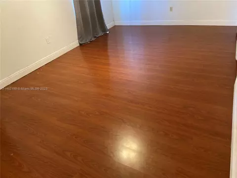 921 W 79th Pl #921, Hialeah, FL 33014 photo 5