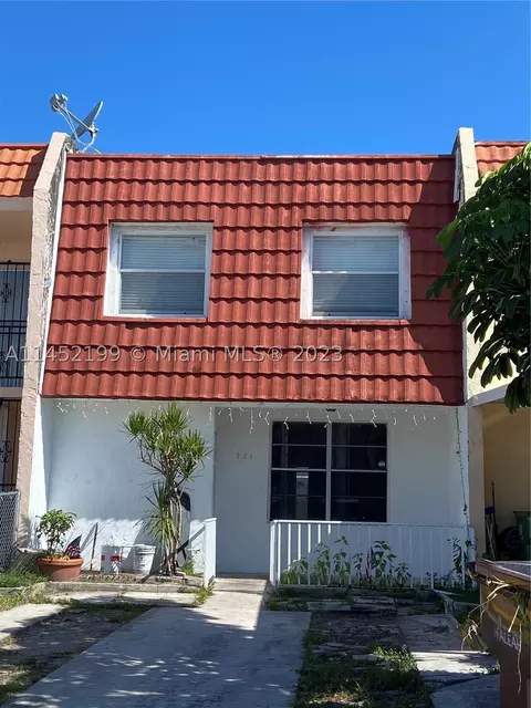 921 W 79th Pl #921, Hialeah, FL 33014 photo 1