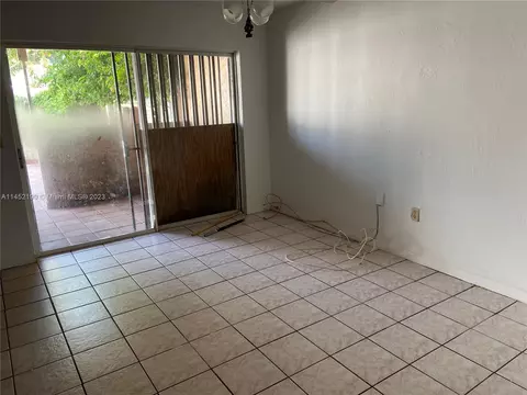 921 W 79th Pl #921, Hialeah, FL 33014 photo 12