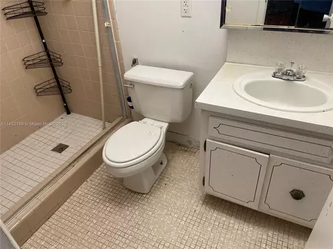 921 W 79th Pl #921, Hialeah, FL 33014 photo 6