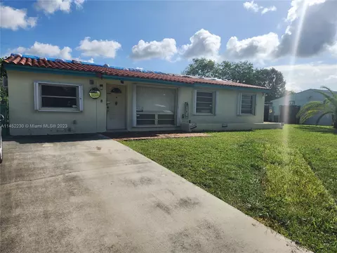 4861 SW 21st St, Fort Lauderdale, FL 33317