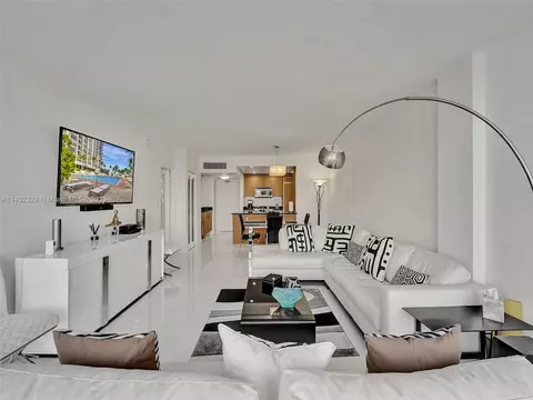 10275 Collins Ave #328, Bal Harbour, FL 33154