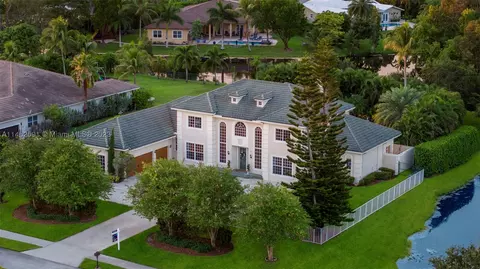 641 Ranch Rd, Weston, FL 33326