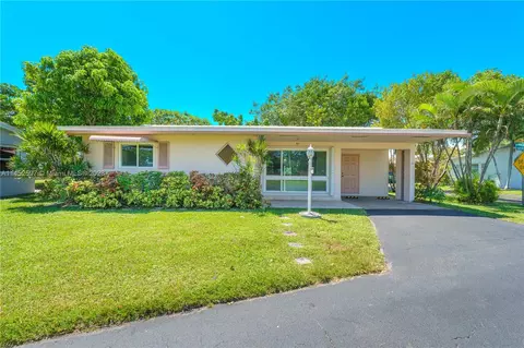 3198 Sheridan Ln #135, Hollywood, FL 33021