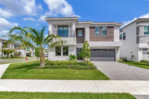 17036 Teton River Rd, Boca Raton, FL 33496