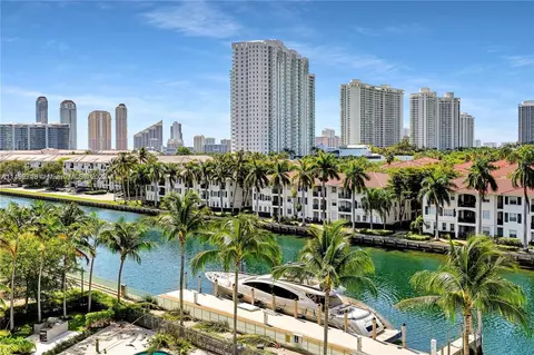 2950 NE 188th St #440, Aventura, FL 33180