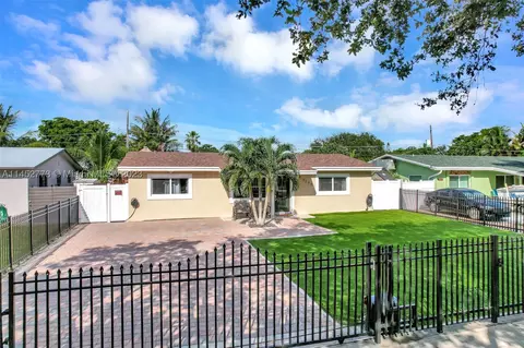 3200 N 72nd Ave, Hollywood, FL 33024