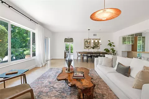 825 90th St, Surfside, FL 33154