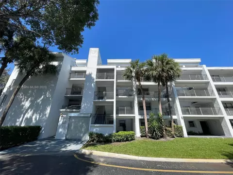 16141 Blatt Blvd #304, Weston, FL 33326