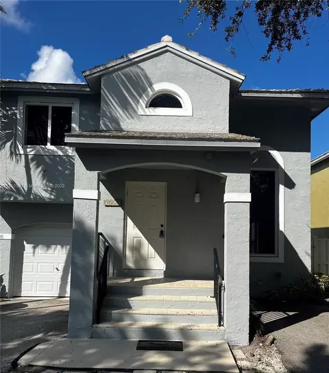 9818 NW 2nd Ct, Plantation, FL 33324