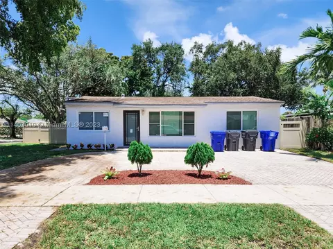 2729 Coolidge St, Hollywood, FL 33020
