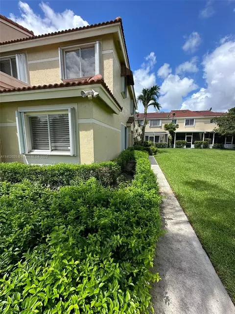 691 Deer Creek Corona Way #6, Deerfield Beach, FL 33442