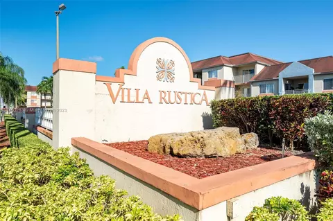 18880 NW 57th Ave #305, Hialeah, FL 33015