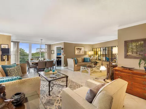 821 Cypress Blvd #508, Pompano Beach, FL 33069