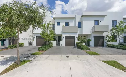 527 SW 91st Pl #527, Miami, FL 33174