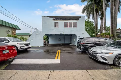 4470 NW 9th St #5, Miami, FL 33126