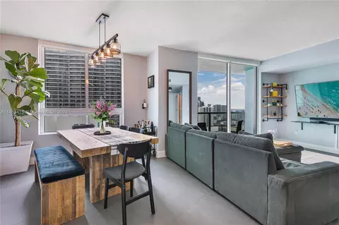1900 N Bayshore Dr #3819, Miami, FL 33132