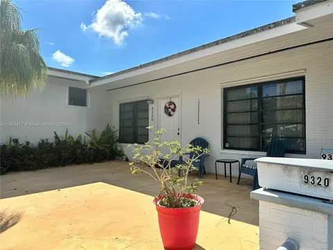 9320 SW 125th Ter, Miami, FL 33176
