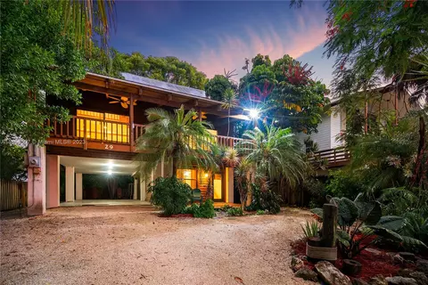 29 Tarpon Ave, Key Largo, FL 33037