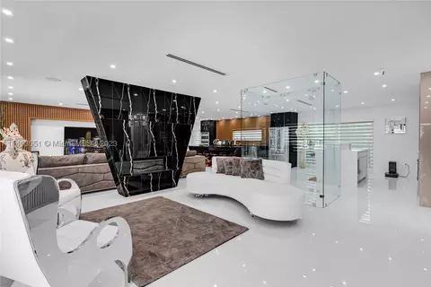 8200 SW 56 St, Miami, FL 33155