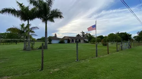 19750 SW 207th Ave, Miami, FL 33187